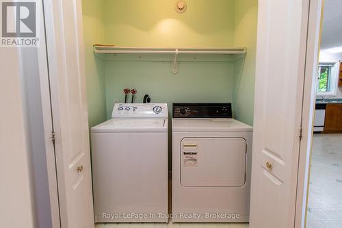 30 Charles Street, Penetanguishene, ON - Indoor Photo Showing Laundry Room
