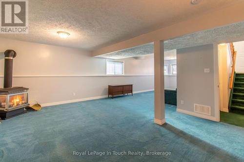 30 Charles Street, Penetanguishene, ON - Indoor Photo Showing Other Room
