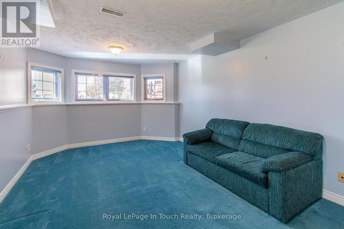 30 Charles Street, Penetanguishene, ON - Indoor Photo Showing Other Room