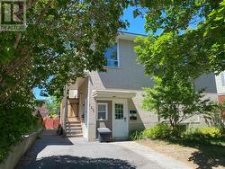 B - 145 HOPEWELL AVENUE  Ottawa, ON K1S 2Z2