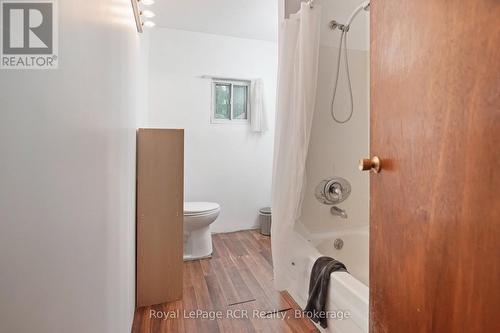 984 14 Concession E, Brockton, ON - Indoor Photo Showing Bathroom