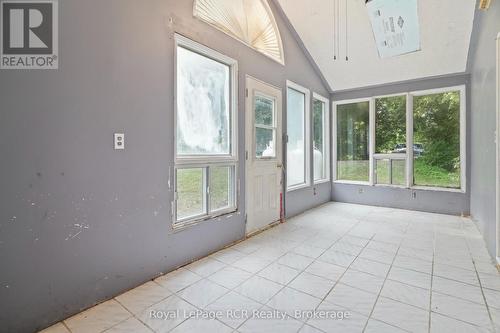 984 14 Concession E, Brockton, ON - Indoor Photo Showing Other Room