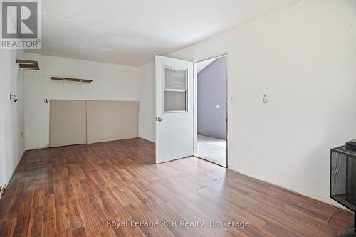984 14 Concession E, Brockton, ON - Indoor Photo Showing Other Room
