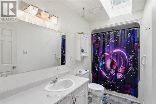 88 A Price Road, Tweed (Elzevir (Twp)), ON - Indoor Photo Showing Bathroom