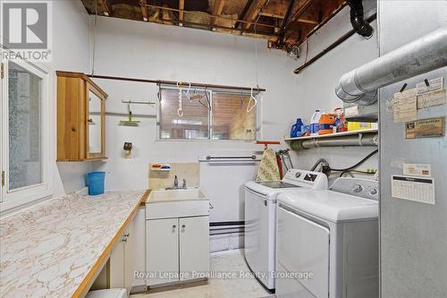 88 A Price Road, Tweed (Elzevir (Twp)), ON - Indoor Photo Showing Laundry Room