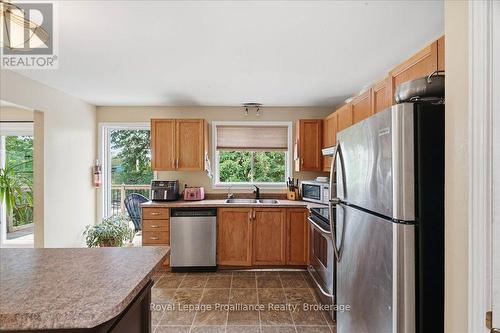 88 A Price Road, Tweed (Elzevir (Twp)), ON - Indoor Photo Showing Kitchen With Double Sink