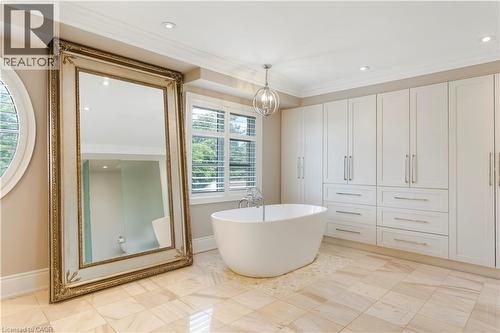 216 Rebecca Street, Oakville, ON - Indoor Photo Showing Bathroom