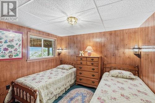 1143B Don Anna Road, North Frontenac, ON - Indoor Photo Showing Bedroom