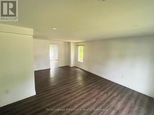 18 Ritchie Avenue, Belleville (Belleville Ward), ON - Indoor Photo Showing Other Room