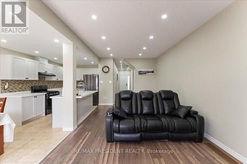 285 Southbrook Drive, Hamilton, ON - Indoor