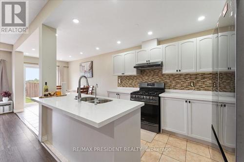 285 Southbrook Drive, Hamilton, ON - Indoor Photo Showing Kitchen With Double Sink