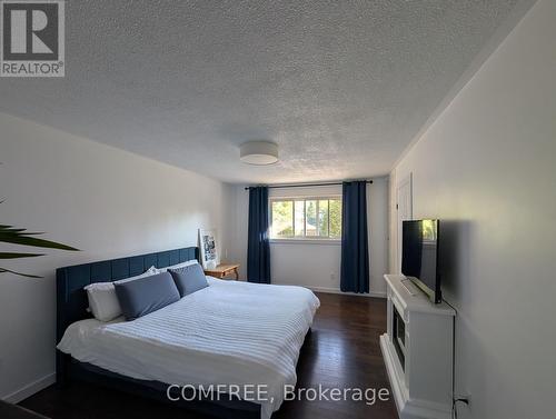 12 Millbridge Crescent, Pelham (Fonthill), ON - Indoor Photo Showing Bedroom