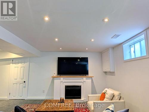 12 Millbridge Crescent, Pelham (Fonthill), ON - Indoor