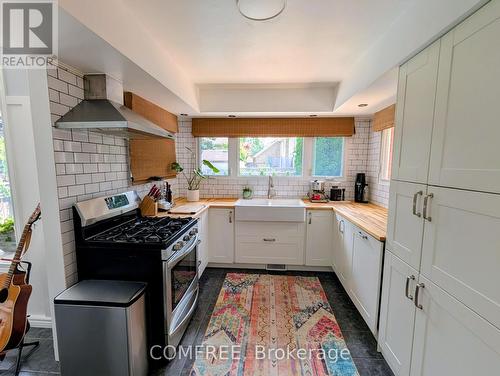 12 Millbridge Crescent, Pelham (Fonthill), ON - Indoor Photo Showing Kitchen