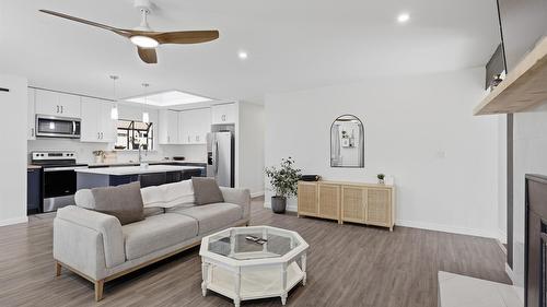 728 Driftwood Place, Kamloops, BC - Indoor