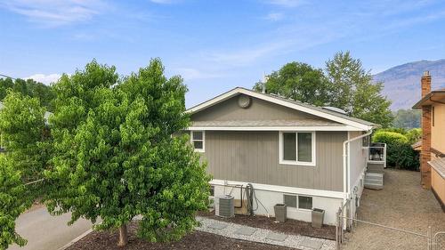 728 Driftwood Place, Kamloops, BC - Outdoor