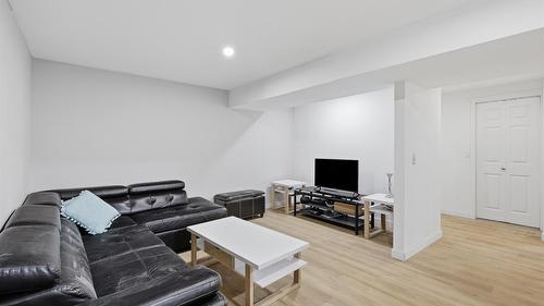 728 Driftwood Place, Kamloops, BC - Indoor