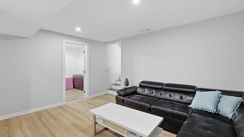 728 Driftwood Place, Kamloops, BC - Indoor