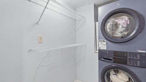 728 Driftwood Place, Kamloops, BC - Indoor Photo Showing Laundry Room