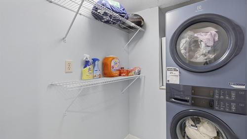 728 Driftwood Place, Kamloops, BC - Indoor Photo Showing Laundry Room