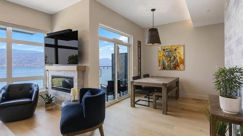 5979 Princess Street, Peachland, BC - Indoor With Fireplace