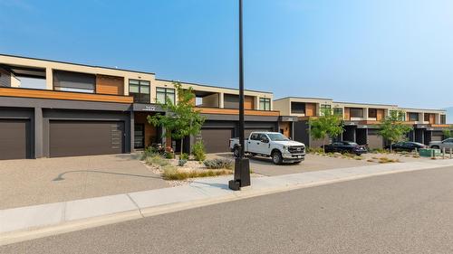 5979 Princess Street, Peachland, BC - Outdoor With Facade
