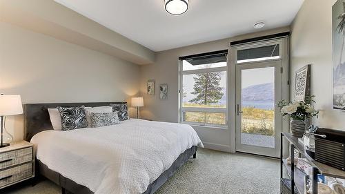 5979 Princess Street, Peachland, BC - Indoor Photo Showing Bedroom