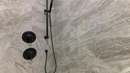 5979 Princess Street, Peachland, BC - Indoor Photo Showing Bathroom