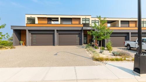 5979 Princess Street, Peachland, BC - Outdoor With Facade