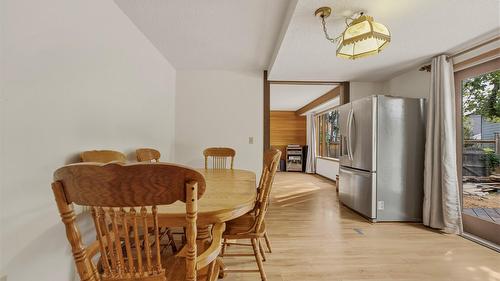 7603 De Jong Drive, Coldstream, BC - Indoor Photo Showing Dining Room
