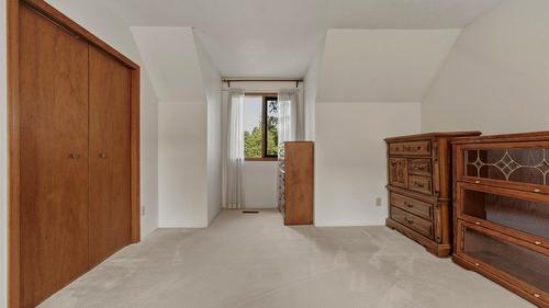 7603 De Jong Drive, Coldstream, BC - Indoor Photo Showing Other Room