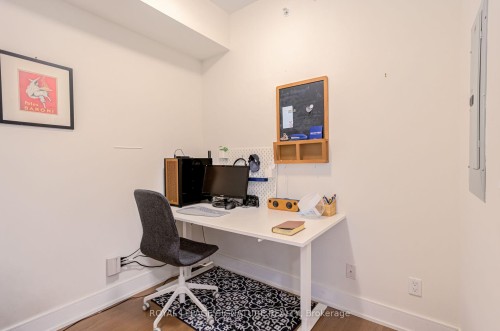 506-144 Park Street, Waterloo, ON - Indoor Photo Showing Office
