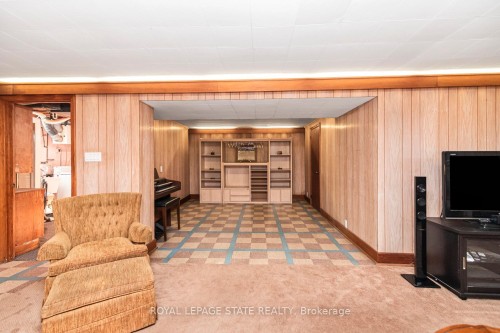 124 Broker Drive, Hamilton, ON - Indoor