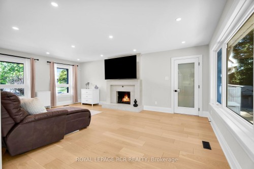 163 Confederation Street, Halton Hills, ON - Indoor Photo Showing Living Room With Fireplace