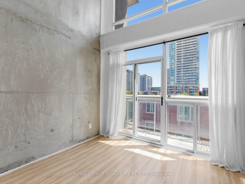 438-1029 King Street W, Toronto, ON - Indoor Photo Showing Other Room