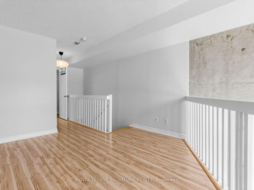 438-1029 King Street W, Toronto, ON - Indoor Photo Showing Other Room
