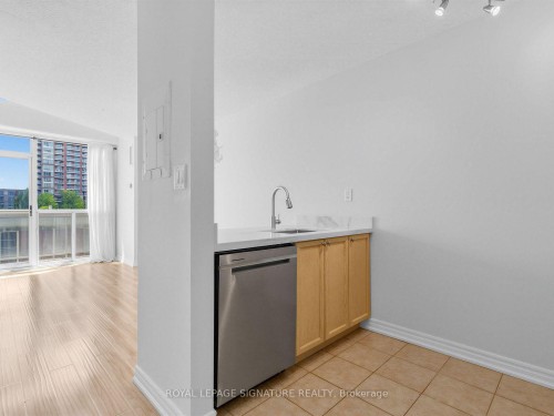 438-1029 King Street W, Toronto, ON - Indoor