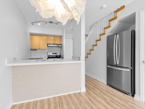 438-1029 King Street W, Toronto, ON - Indoor Photo Showing Other Room