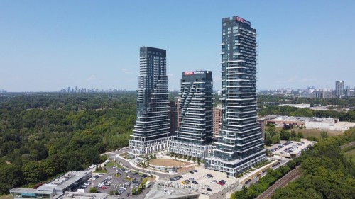 2009-30 Inn On The Park Drive, Toronto, ON - Outdoor
