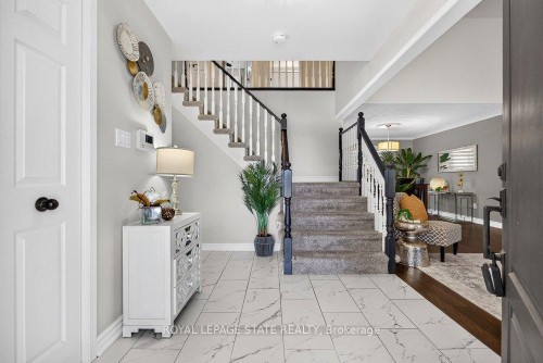5140 Crimson King Way, Lincoln, ON - Indoor Photo Showing Other Room