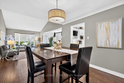5140 Crimson King Way, Lincoln, ON - Indoor Photo Showing Dining Room