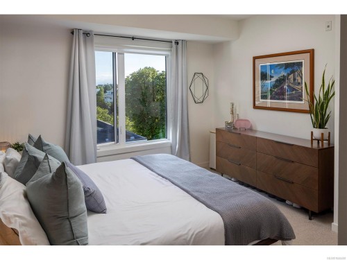 #502-1033 Cook St, Victoria, BC - Indoor Photo Showing Bedroom