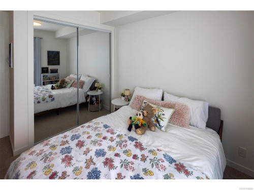 #502-1033 Cook St, Victoria, BC - Indoor Photo Showing Bedroom