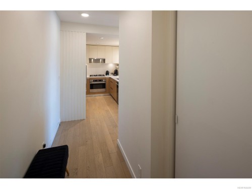 #502-1033 Cook St, Victoria, BC - Indoor
