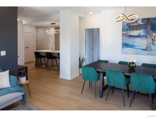 #502-1033 Cook St, Victoria, BC - Indoor Photo Showing Dining Room