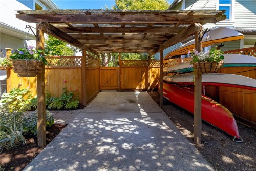 #B-1601 Haultain St, Victoria, BC - Outdoor