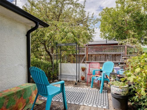 2607 Shelbourne St, Victoria, BC 