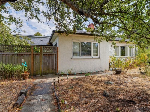 2607 Shelbourne St, Victoria, BC 