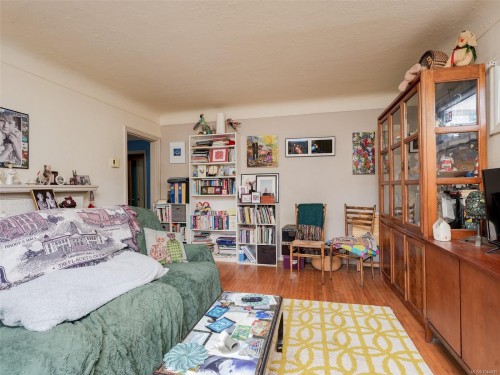 2607 Shelbourne St, Victoria, BC 