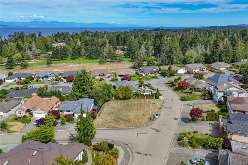 599 Tournament Tour, Qualicum Beach, BC 